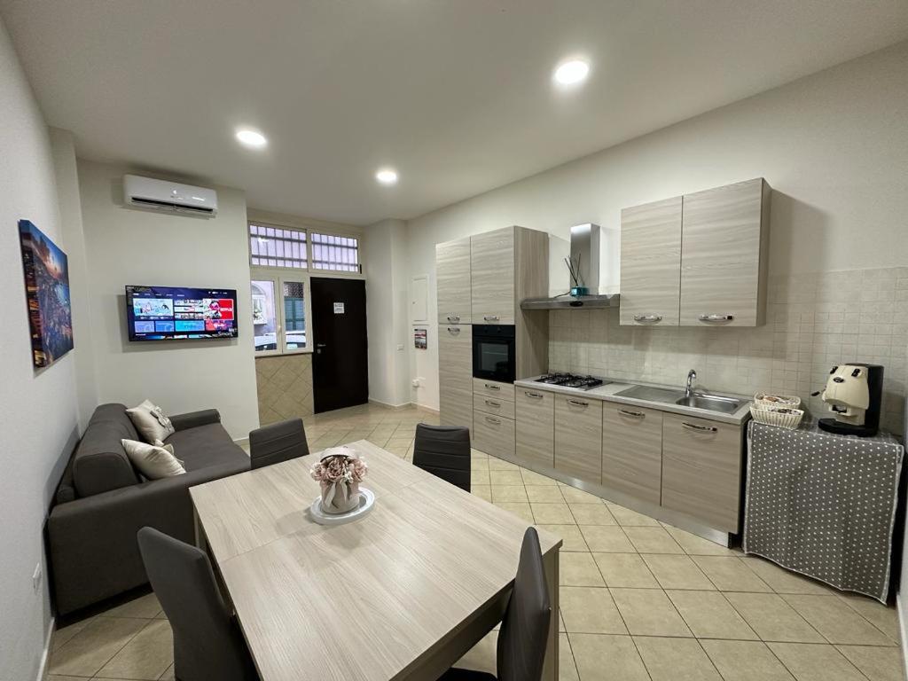 B&B Peppino Home Napoli Bagian luar foto